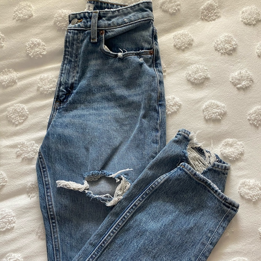 Abercrombie & Fitch high rise jean with holes